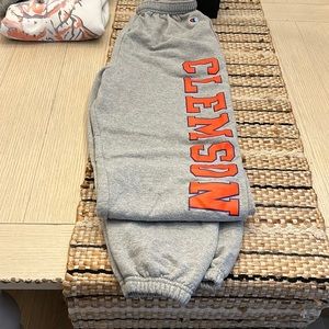 Champion Clemson sweatpants size M.